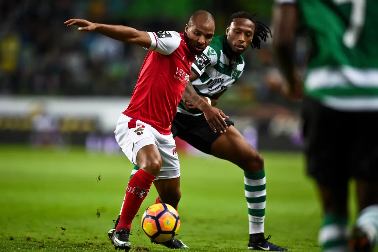 Wilson Eduardo a jogar contra o Sporting, a sua antiga equipa, à qual esteve ligado de 2003 até 2015, ano em que se transferiu para o Sp. Braga