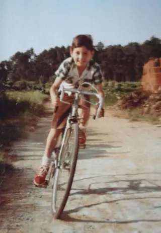 João Tomás com uma das suas paixões, a bicicleta