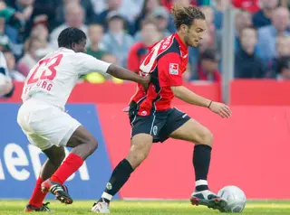 Ricardo, à direita, chegou ao Hannover, da Alemanha em 2004