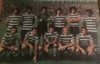 Augsuto Inácio, o terceiro em pé, a contar da direita, esteve no Sporting dos 16 aos 27 anos