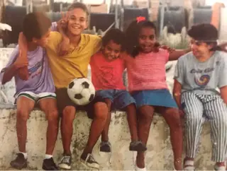 Nuno Frechaut com os primos e irmã