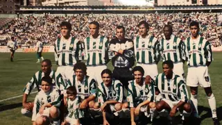 Frechaut, o segundo em cima à esquerda, numa das equipas que representou no V. Setúbal