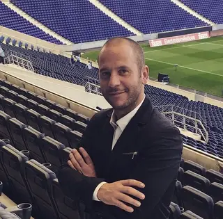 Cândido Costa confessa gostra muito de ser comentador do Porto Canal