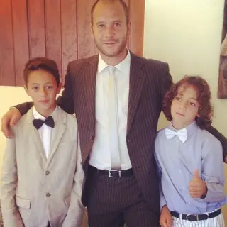 Cândido Costa com os dois filhos, Cândido Rafel e Gabriel