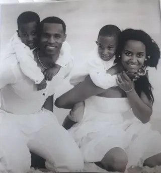 Semedo com a mulher e os gémeos