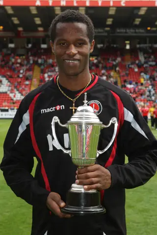 Semedo com outro troféu de jogador do ano em Inglaterra