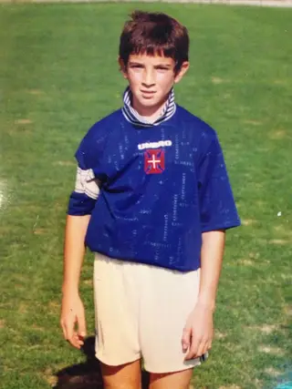 Bruno Pereirinha com a braçadeira de capitão do Belenenses, ainda nos escalões de formação