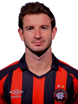Bruno Pereirinha com a camisola do Atlético Paranaense