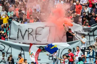 Os adeptos açorianos não festejavam uma subida do Santa Clara há 15 anos