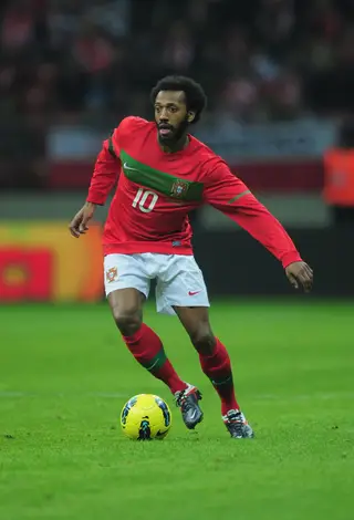 Manuel Fernandes jogou pela seleção num amigável com a Polónia, em 2012