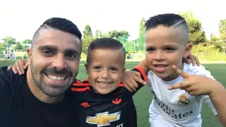 Paulo Machado e os dois filhos, Salvador e Santiago