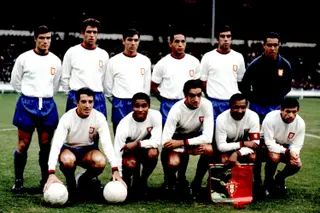 Alexandre Baptista, o 2º em pé à esquerda, posa com a seleção nacional antes de mais um jogo do Mundial de 1966