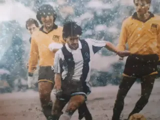 Sousa, ao centro, foi para o FCP em 1979/80