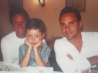 AntónioSousa, à esquerda, com o neto Afonso e o filho Ricardo
