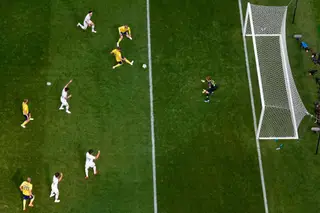 A grande ocasião de golo da 1ª parte: Marcus Berg rematou, mas Cho Hyun-woo defendeu