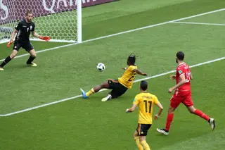 Batshuayi faz o quinto golo da Bélgica