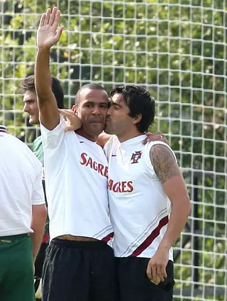Cositnha com Deco num momento de descontração durante um treino da seleção