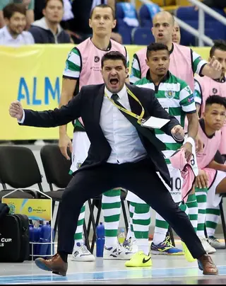 Nuno Dias, como treinador do Sporting, é conhecido por ser muito emotivo durante os jogos