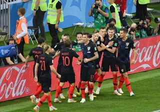 Croatas festejam o golo de Mandzukic que selou a qualificação para a final de domingo