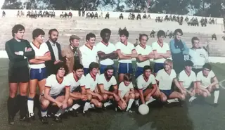 Rui Águas, o 3º em pé à direita, jogou no Atlético em 1982/83