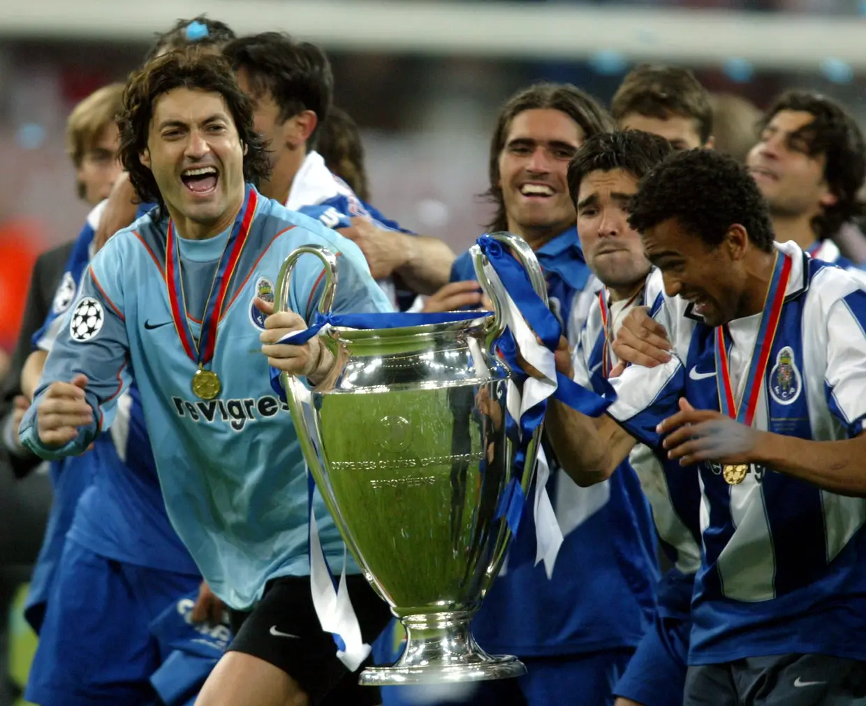 O FC Porto venceu o Mónaco por 3-0, na final da Liga dos Campeões de 2004