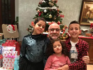 Nelo Vingada com os três netos