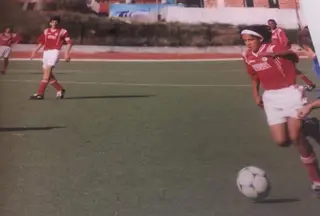 Tiago Gomes (à direita) em ação nas camadas jovens do Benfica