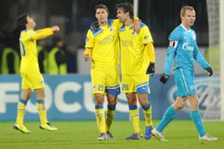 Hélio e o colega de equipa Nuno Morais, no APOEL