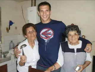 João Coimbra com as avós