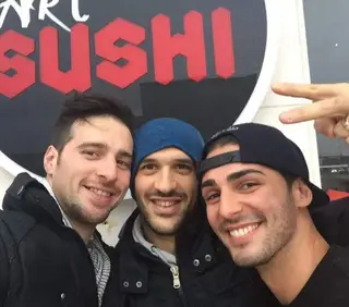 João Coimbra (ao centro) com dois dos melhores amigos, Cajo e Ruben