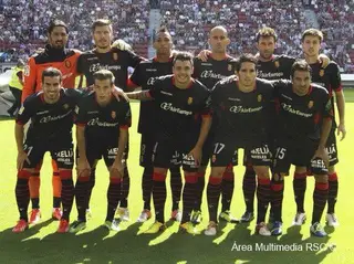 Miguel Garcia ( primeiro em baixo à direita) jogou também no Mallorca, de Espanha