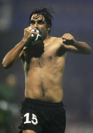 Miguel Garcia festeja o golo que colocou o Sporting na final da Taça UEFA de 2004/05