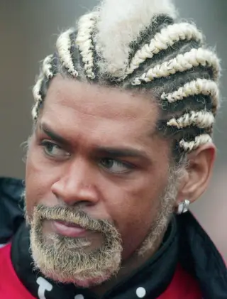 Abel Xavier na altura em que se apresenta em Hannover, na Alemanha