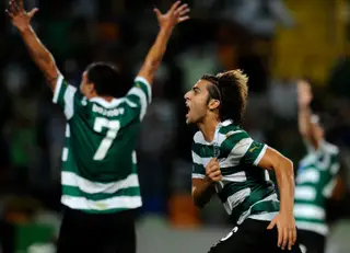 André Santos, à direita, festeja um golo do Sporting