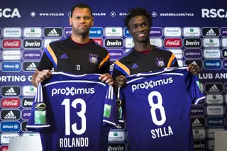 Rolando no dia da apresentação no Anderlecht