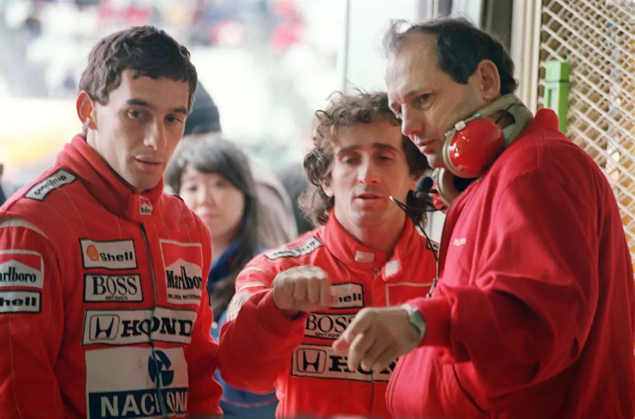 Em 1988, Senna mudou-se para a McLaren, onde já estava Alain Prost. Os dois protagonizariam umas das maiores, se não a maior, rivalidade da história da Fórmula 1