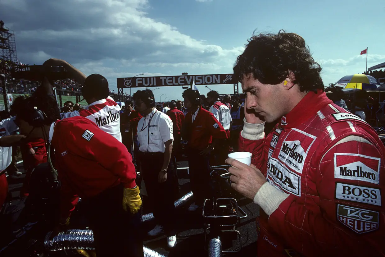 Antes do arranque para o GP Japão de 1992