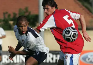 Tiago (à esquerda) a seleção de sub-21 durante o Torneio de Toulon