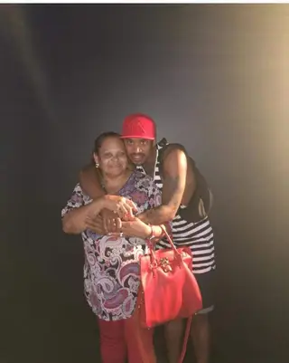 Tiago Targino com a mãe