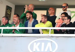 Nos últimos cinco meses Nuno Pinto (de amarelo) teve de assistir aos jogos do V. Setúbal na bancada, devido ao diagnóstico de um linfoma