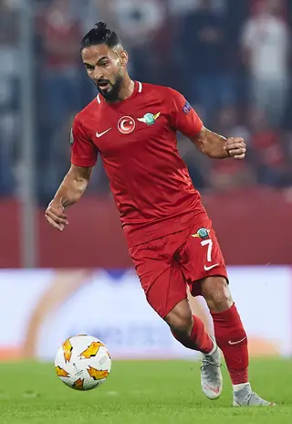 Depois de uma época no Dubia, Helder assina pelos turcos do Akhisar