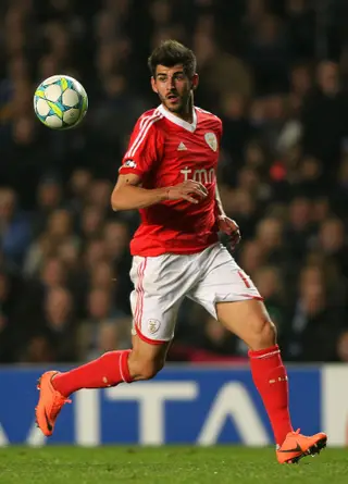 Nélson foi chamado pela primeira vez à equipa principal do Benfica por Quique Flores, em 2008/09