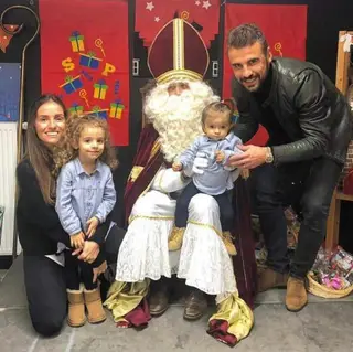 Orlando com a mulher, as filhas e um Pai Natal
