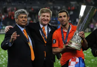 Com Mircea Lucescu e Rinat Akhmetov, o dono do clube