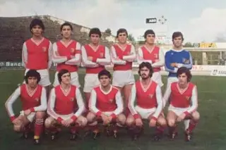 Toni (o 2º em baixo à esquerda) na sua primeira equipa de juniores do SC Braga