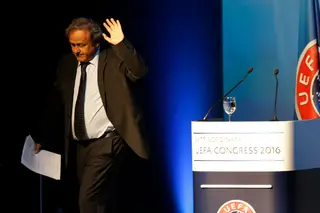 "Quando votas, não sabes que vai haver mortos nos estaleiros", diz Platini sobre o Campeonato do Mundo no Qatar