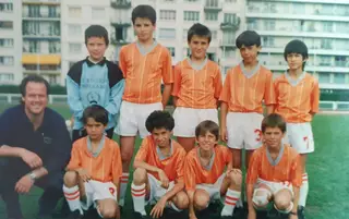 Filipe Teixeira (1º em baixo à esquerda) no ACBB de França onde jogou dos seis aos nove anos