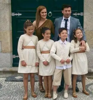 Fangueiro com a mulher e os quatro filhos