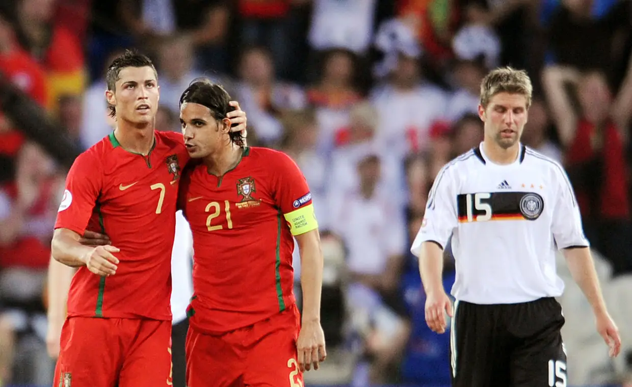 Portugal passou o grupo em 1.º (Turquia, República Checa, Suíça) e caiu diante da Alemanha, por 2-3, com golos de Nuno Gomes e de Postiga. Durante a competição, Scolari anunciou que iria para o Chelsea