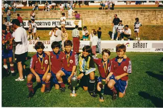 João (3º a partir da equerda) com a equipa do Olivias e Moscavide